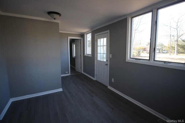 Building Photo - 361 June Ave