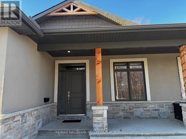 Building Photo - 1497 Flanders Rd