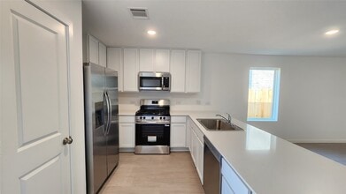 Building Photo - 3044 Dawn Sound Dr