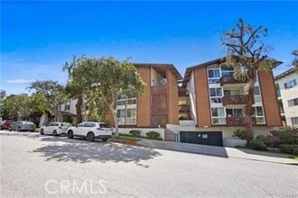 Building Photo - 5650 N Sumner Wy
