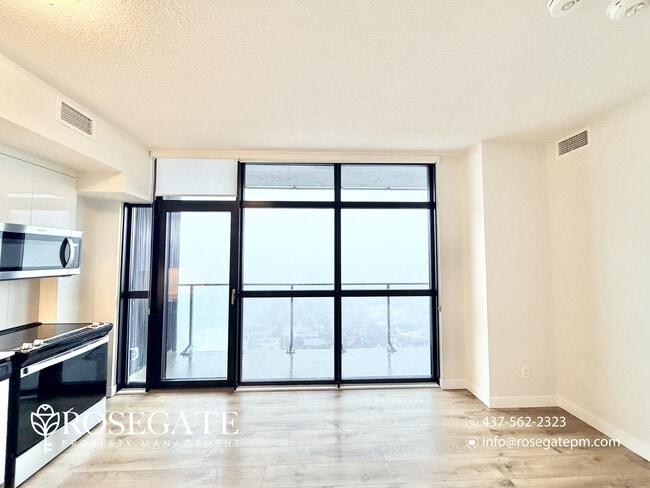 Building Photo - Modern 2-Bedroom Condo with Balcony – Only Hydro – Kitchener