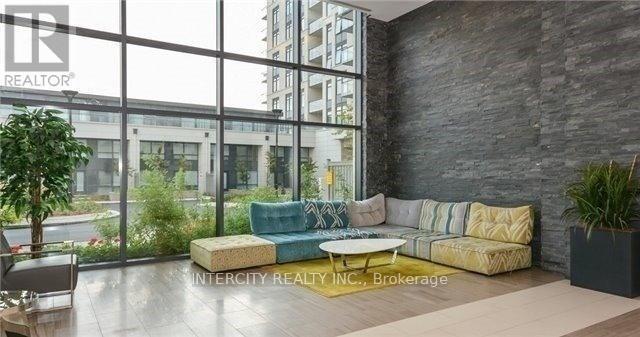 Photo du bâtiment - 24-224 Woodstream Blvd