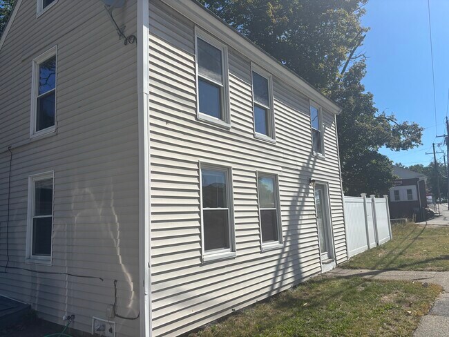 Foto del edificio - 292 Nashua St