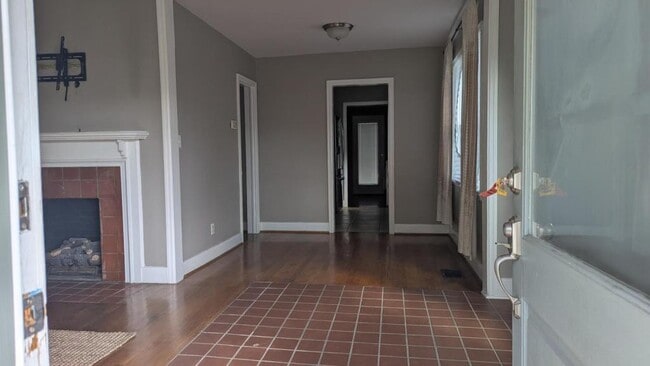 Building Photo - 4785 7th Ct S