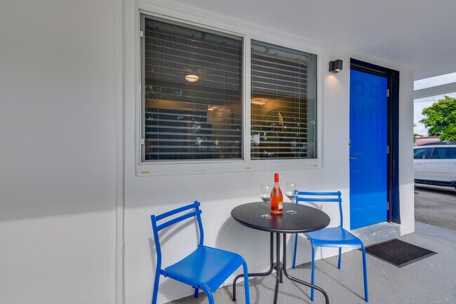 Foto del edificio - 412 NE 4th Ave