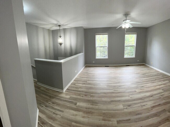 Building Photo - 117 Willey St