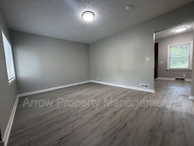 Building Photo - 4118 Touzalin Ave