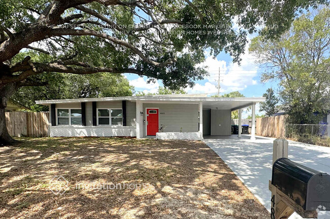 Building Photo - 4805 Basswood Ln