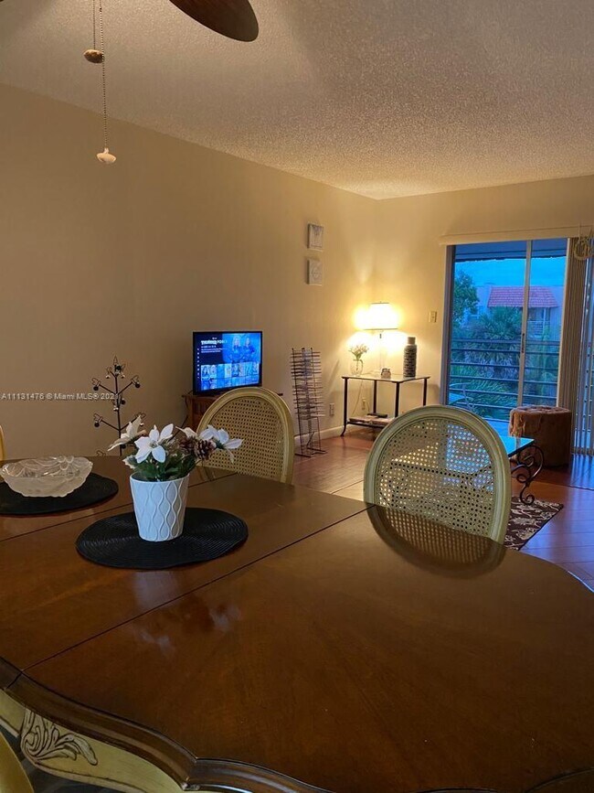 3776 Inverrary Blvd Unit 406R, Lauderhill, FL 33319 Condo for Rent in Lauderhill, FL