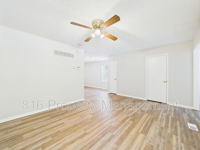 Foto del edificio - 2314-2316 Monroe Ave