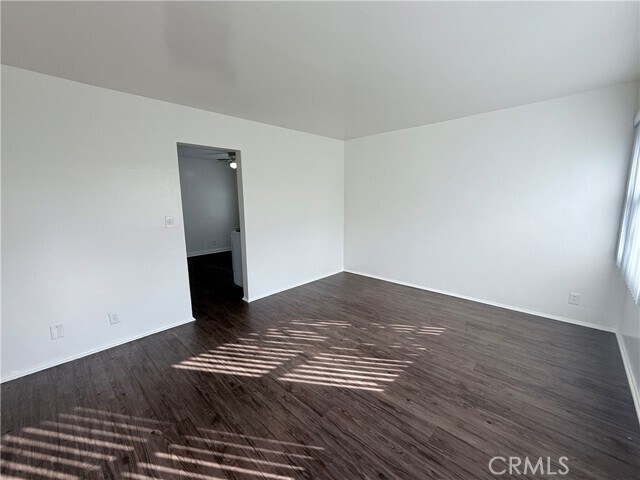 Foto del edificio - 24638 Eshelman Ave