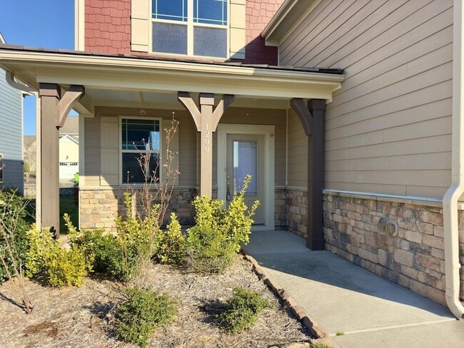 Building Photo - 1200 Governess Ln