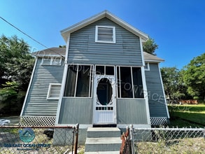 Building Photo - 1558 Swift St