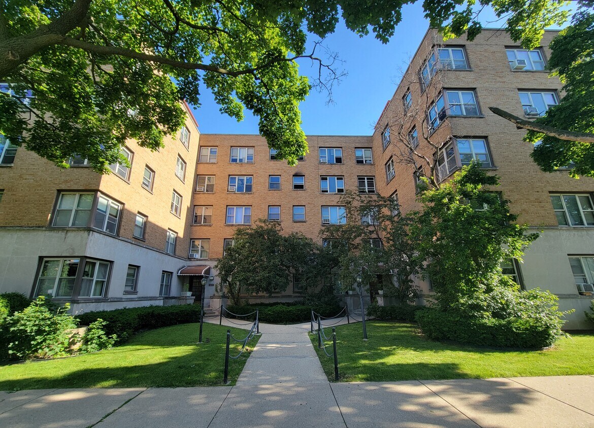 2606 W Balmoral Ave Unit 509, Chicago, IL 60625 Condo for Rent in