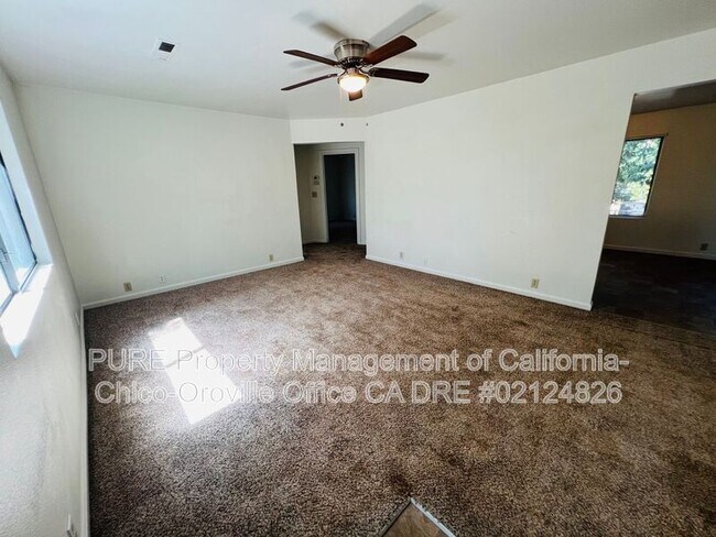 Foto del edificio - 9210 Goodspeed St