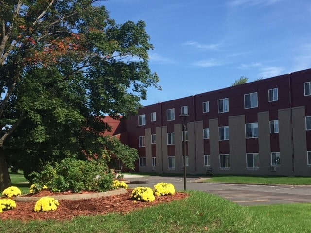Building Photo - Heritage Apartments ( Senior 62 + )