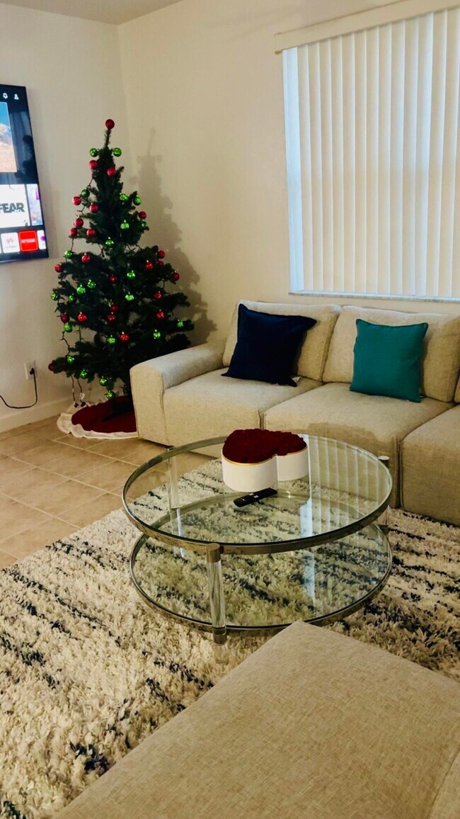 Foto del edificio - 3608 Shoma Dr