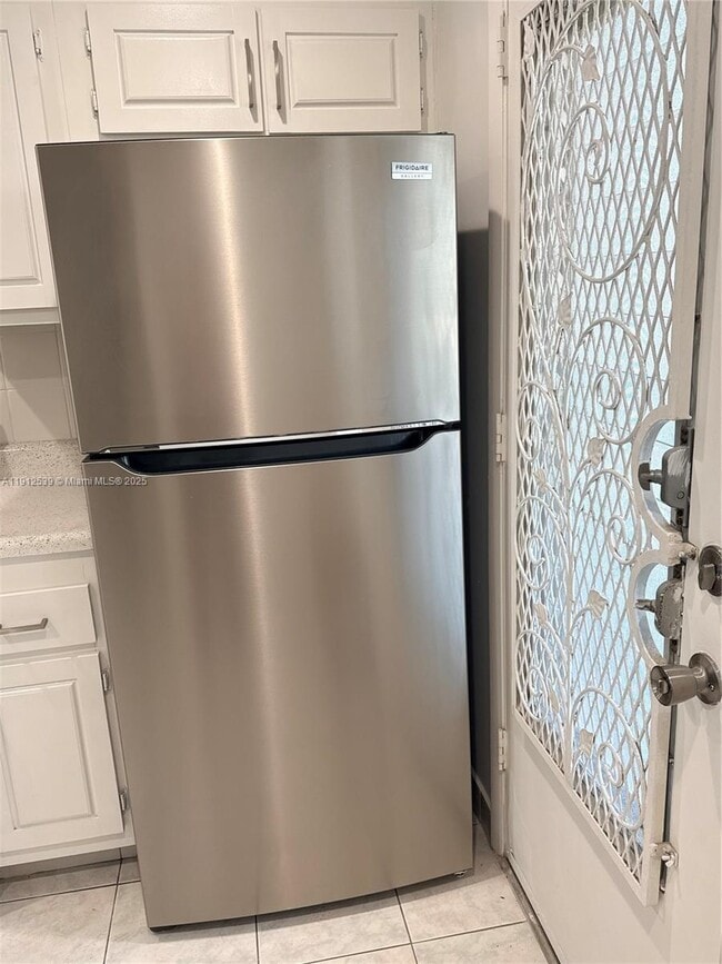 Foto del edificio - 320 NE 12th Ave