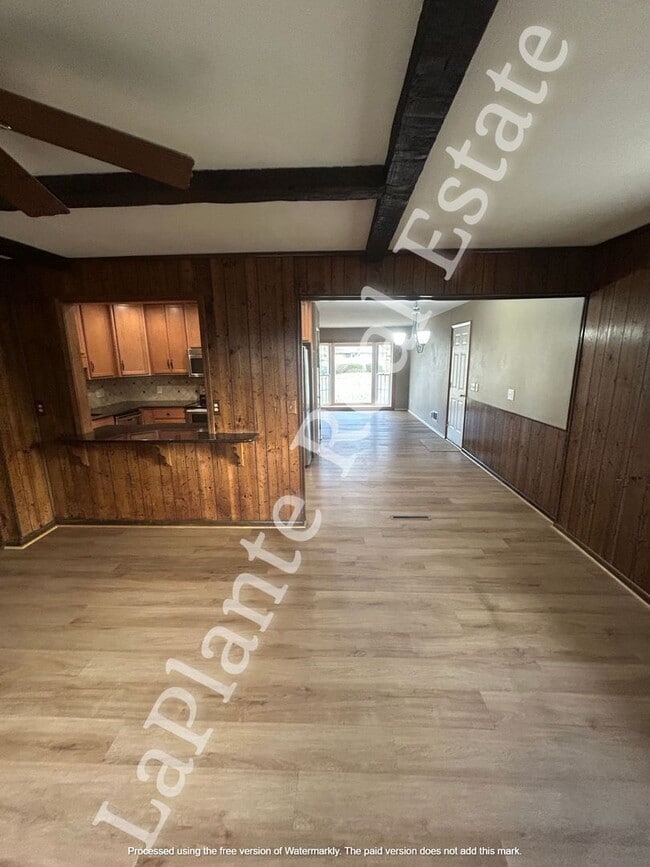 Foto del edificio - Charming 3-bedroom, 2-bathroom home located in the heart of Maumee