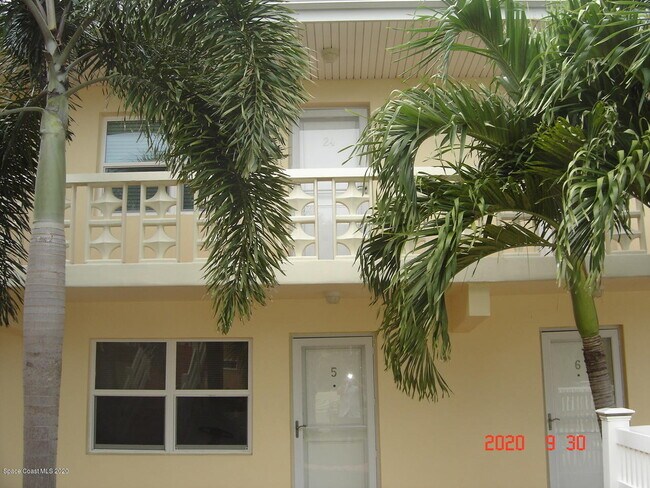 Foto del edificio - 7801 Ridgewood Ave