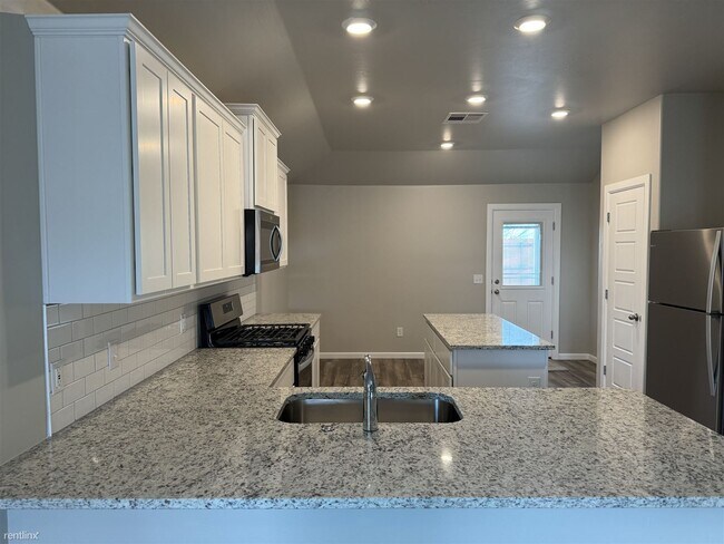 Foto del edificio - 3 br, 2 bath House - 12609 Florence Ln