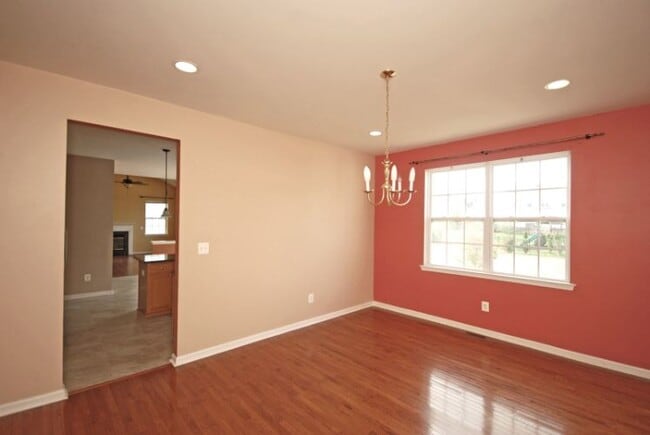 Building Photo - 12 Goldstar Dr