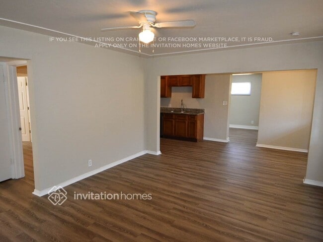 Building Photo - 4534 W Mitchell Dr