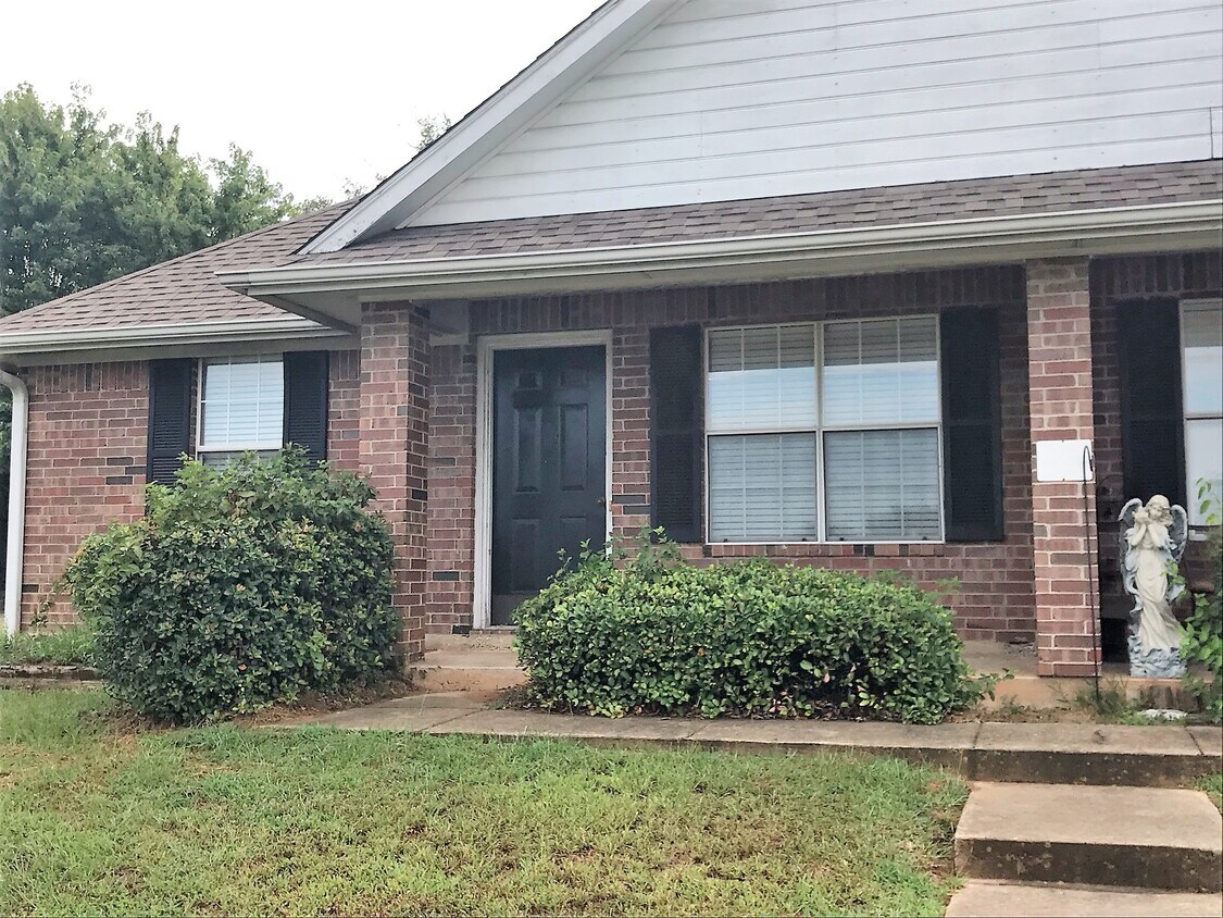 Foto principal - 3435 Miller Pl