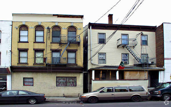 Primary Photo - 137-139 3rd St