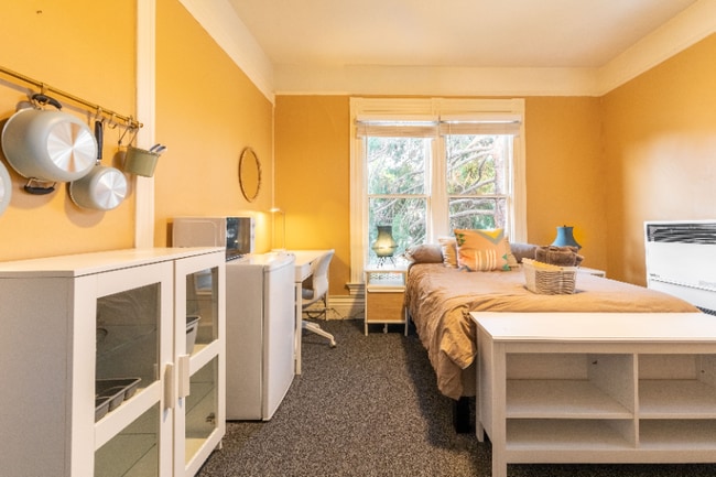 Photo - 2332 Fulton St Apartment