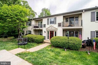 Building Photo - 8354 Dunham Ct