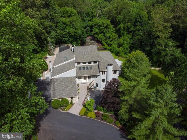 Building Photo - 927 Mill Creek Rd