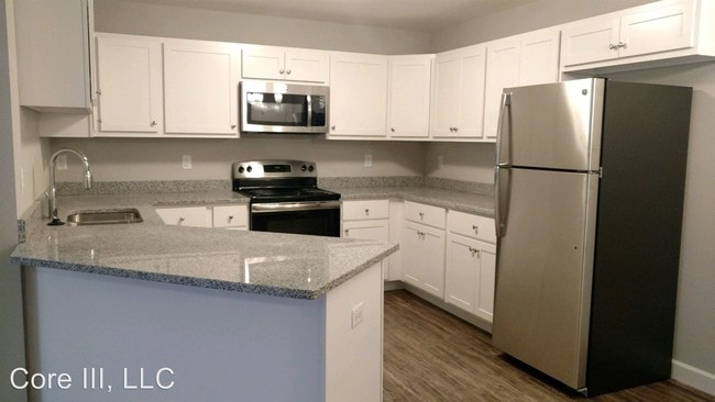 Building Photo - 1037 Ekstam Dr