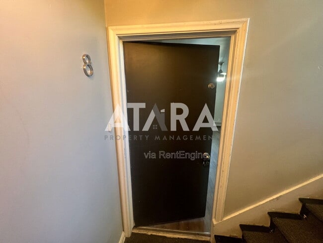 Building Photo - 177 W 300 N