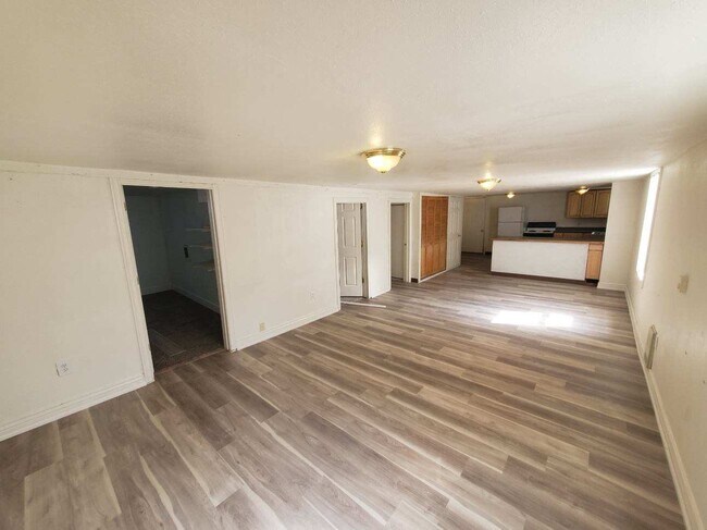 Foto del edificio - 222 S 6th Ave