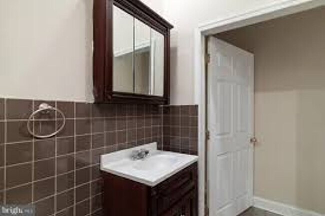 Foto del edificio - 4161 Westminster Ave