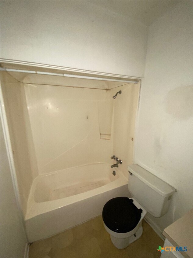 Building Photo - 1206 Urbantke Ct