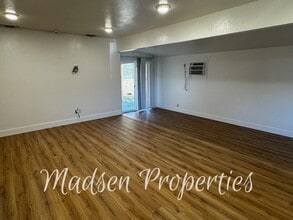 Building Photo - 3156 Burdick Rd