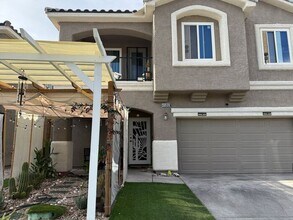 Building Photo - 4586 Tulipan Way