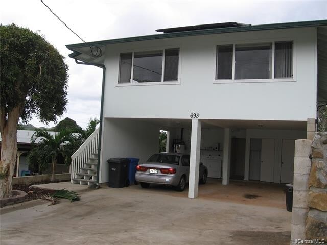 Primary Photo - 693 Uluoa St