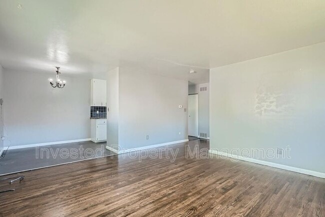 Foto del edificio - 1060 S Decatur St