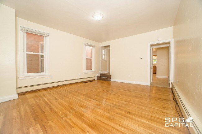 Foto del edificio - 32 W Hanover St