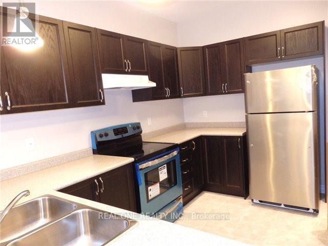 Building Photo - 51 Hazelton Ave