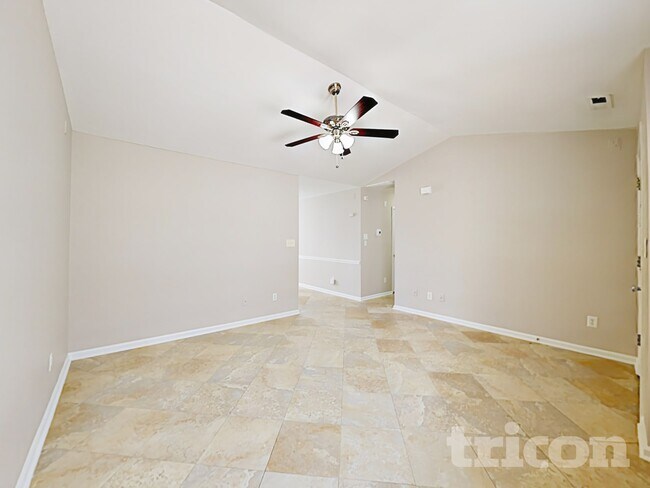 Foto del edificio - 4626 Falcon Chase Dr SW
