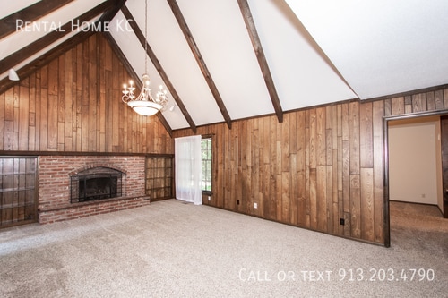 Building Photo - 12561 W 105th St