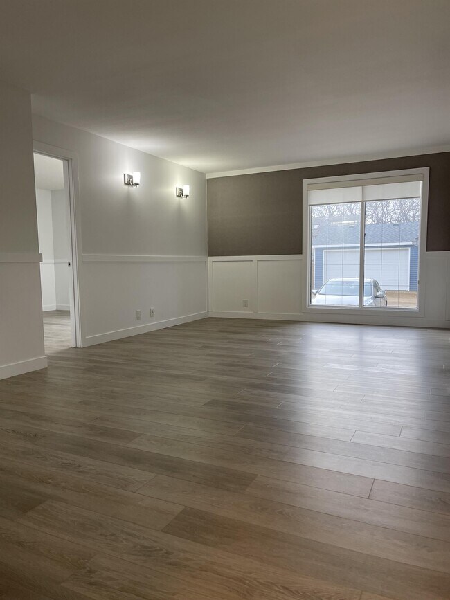 Photo du bâtiment - 1018 Main St