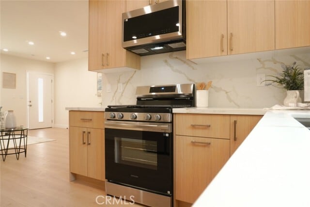 Building Photo - 17061 Knapp St