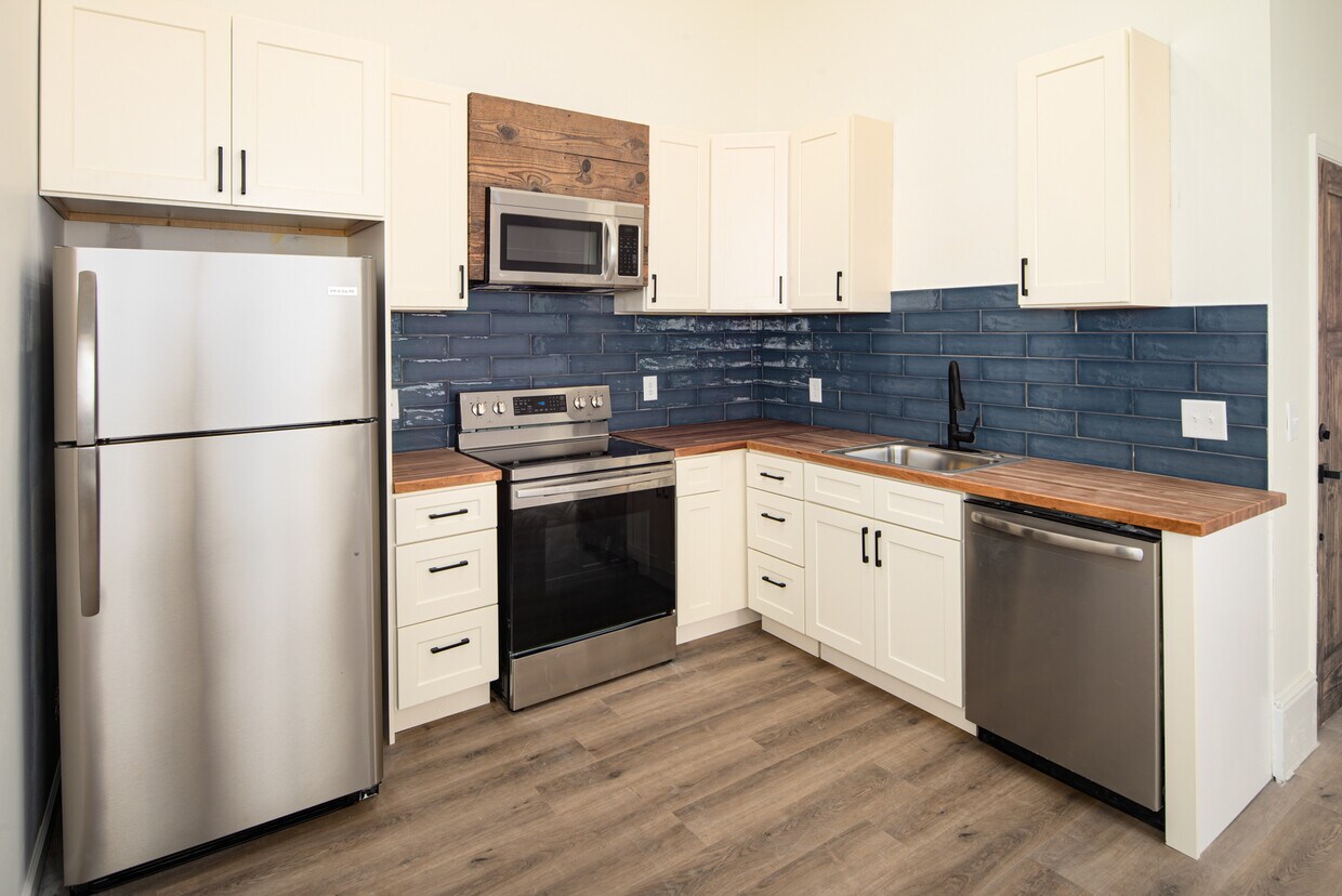 Foto principal - 530 W Montgomery St