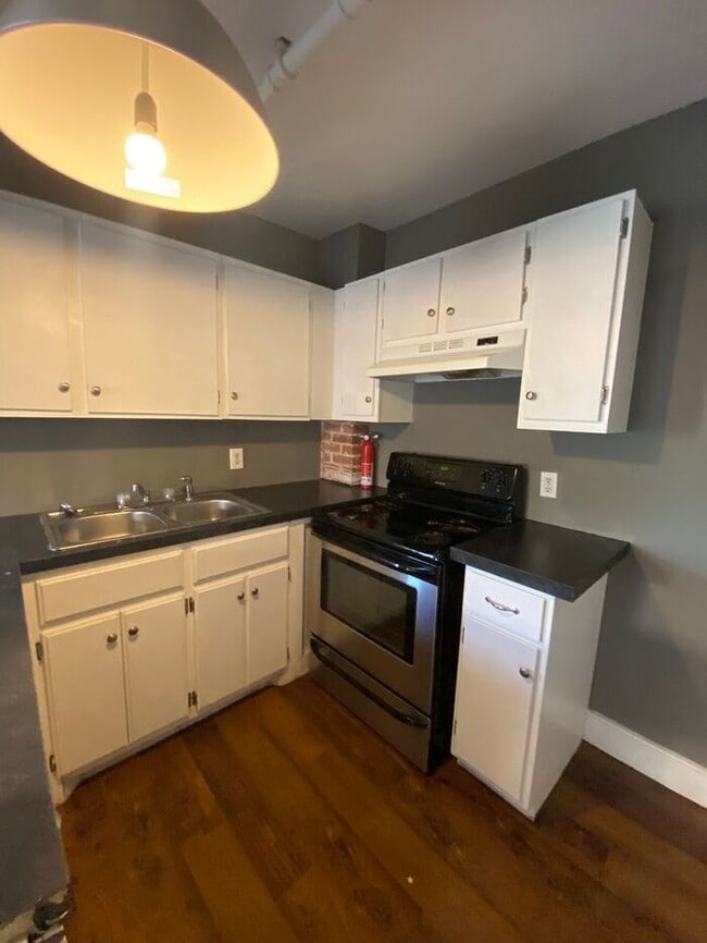 Building Photo - 1 bed 1 bath in Paseo District