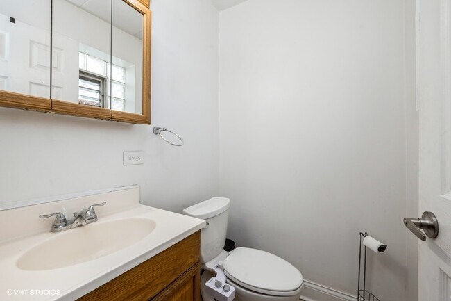 Foto del edificio - 6137 W 64th Pl